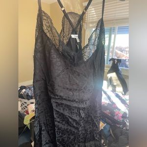 Black silk leopard tank.